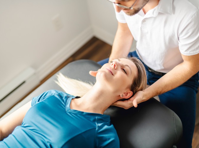 Chiropractic care for Neck Pain in Guildford